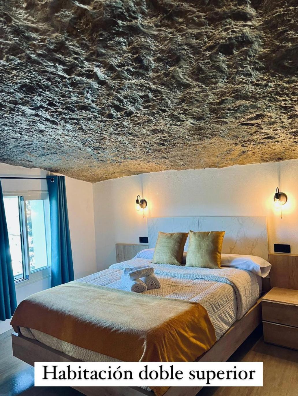 Cueva Luxe Las Calcetas Setenil De Las Bodegas Exteriör bild